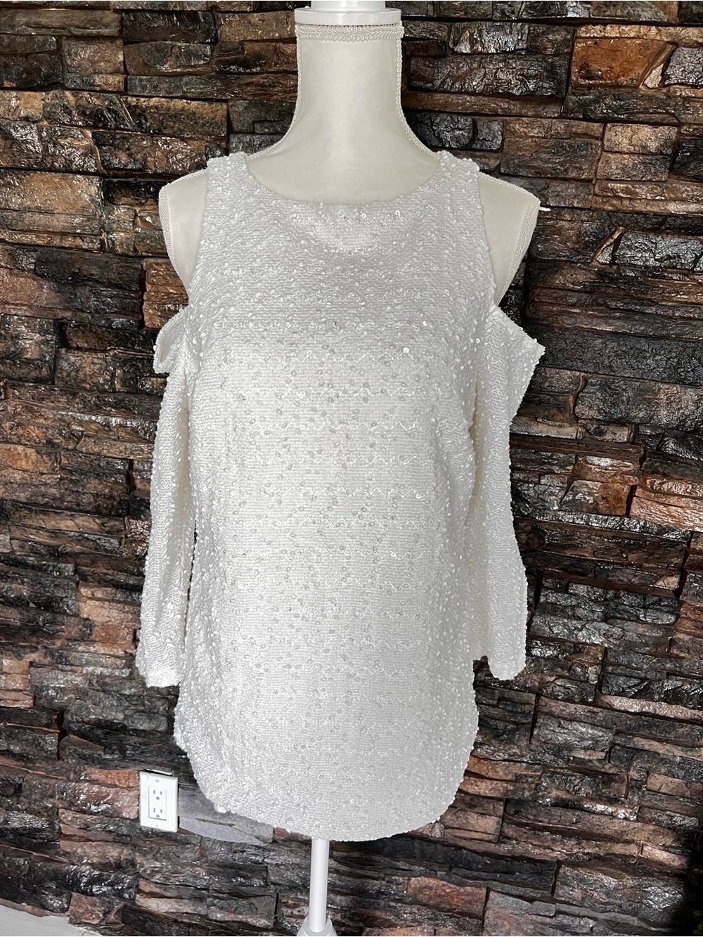 Jennifer Lopez White Cold-Shoulder Sequin Blouse